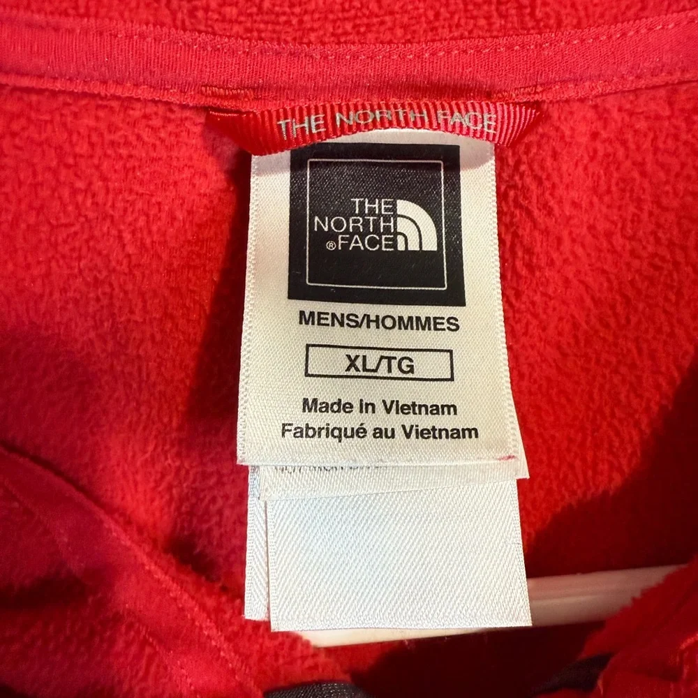The North Face- Men's 1/4-Zip Red Fleece Jacket - Size XL‎ ♥️